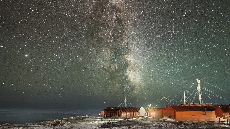 ¡Un lugar soñado! Una fotógrafa vivió un año en la Antártida y publicó fotos increíbles