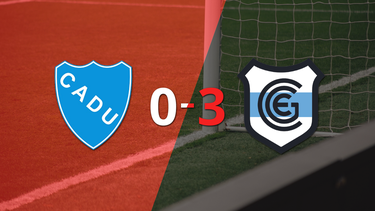 Def. Unidos sufre una humillante derrota por 3 a 0 ante Gimnasia (J)