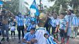 los campeones mundiales traen la copa a casa
