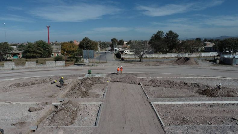 Pista sintética de atletismo en la Ciudad Deportiva de Alto Comedero