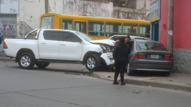 Choque en Gorriti y Líbano