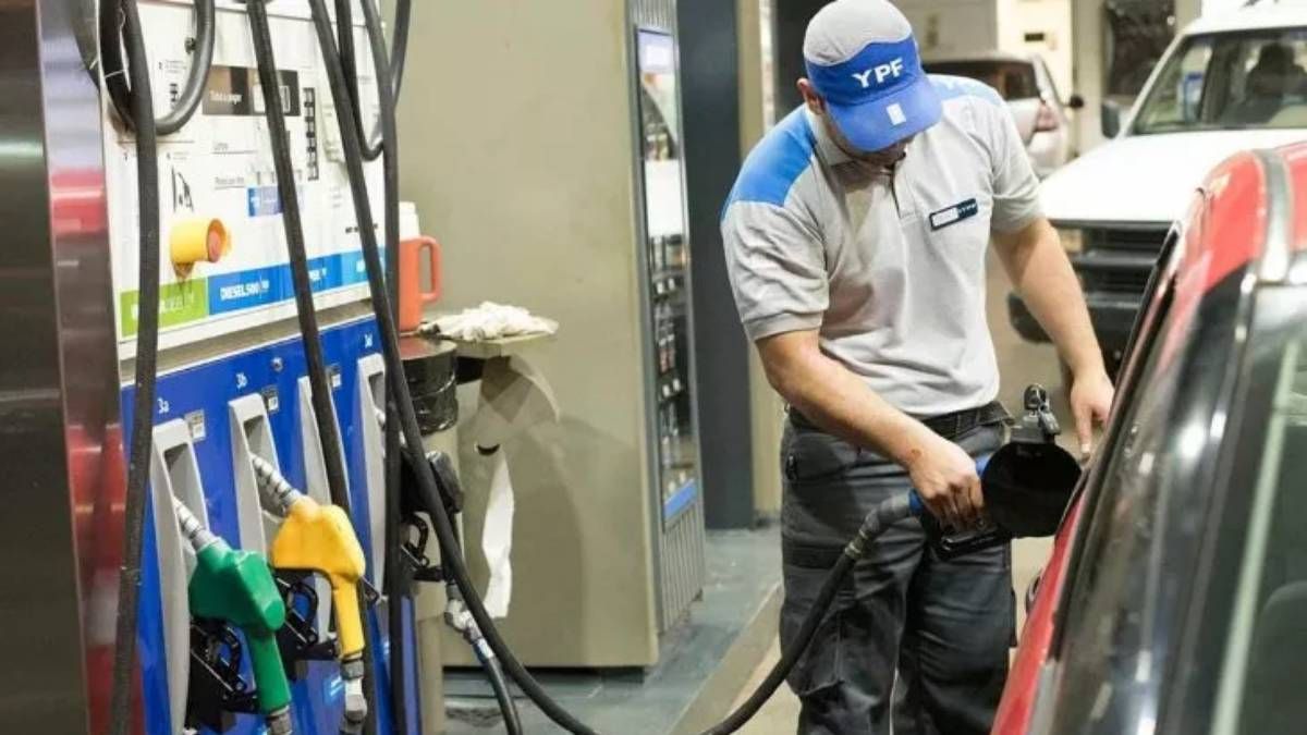 Crisis del combustible en Argentina.