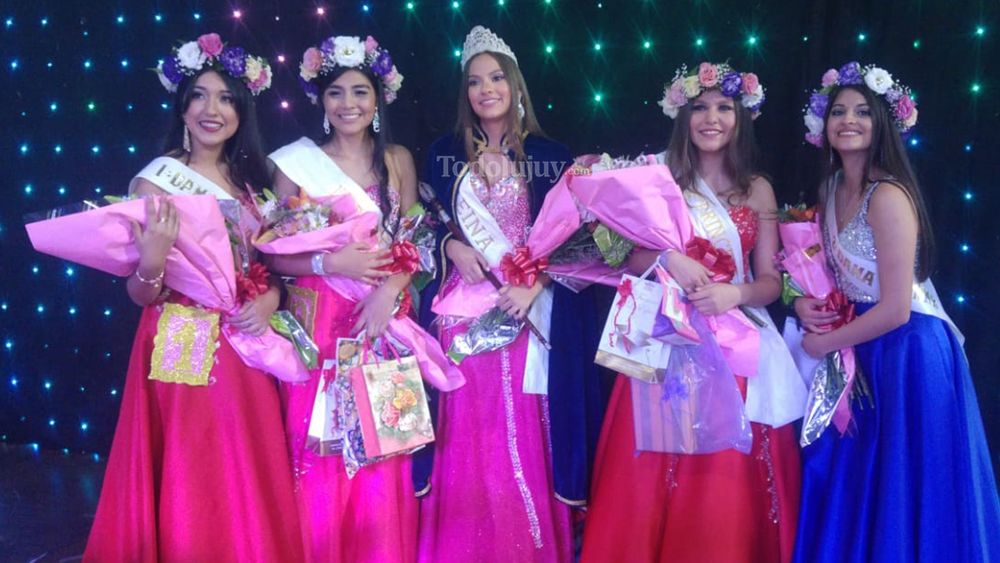 Camila Zambrano es la reina del Colegio Che Il