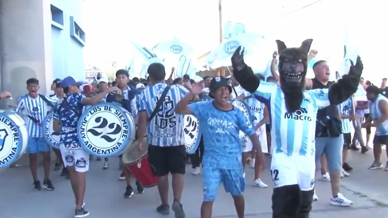 Banderazo partido de ida entre Gimnasia de Jujuy vs Gimnasia y Tiro de Salta