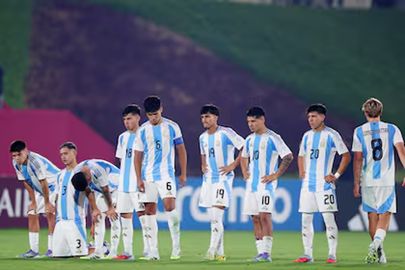 La Selección Argentina Sub 17 se despidió del Mundial de Qatar 2025: empató 2-2 con México y perdió 4-2 en los penales en los 16avos de final del torneo