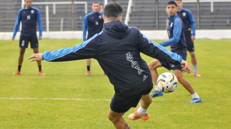 Gimnasia de Jujuy: todo listo para defender la cima ante Maipú en el 23 de Agosto