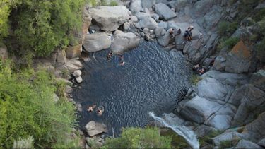 Así es el salto de agua escondido en San Luis que sorprende por su imponente caída. Así es el salto de agua escondido en San Luis que sorprende por su imponente caída.