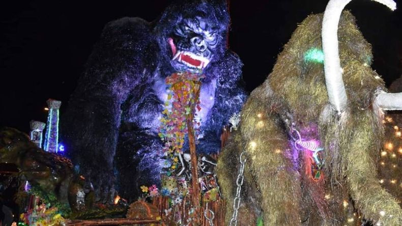 Carrozas que sacaron primer premio en la Fiesta Nacional de los Estudiantes 2019