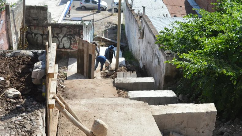 Obras de las escaleras urbanas en San Salvador de Jujuy