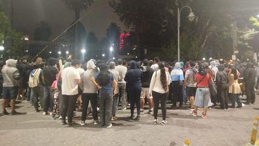 Conflicto salarial policial: No de manera concreta, pero tenemos una respuesta. Nos reuniremos en dos semanas, dijo un familiar