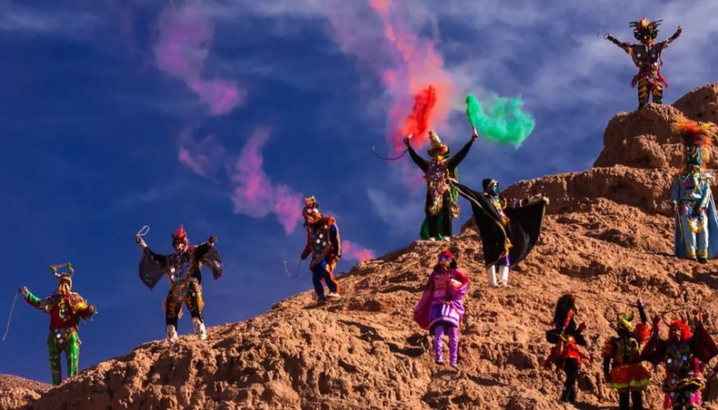 Bajada de los diablos de Uquía en el Carnaval de Jujuy.