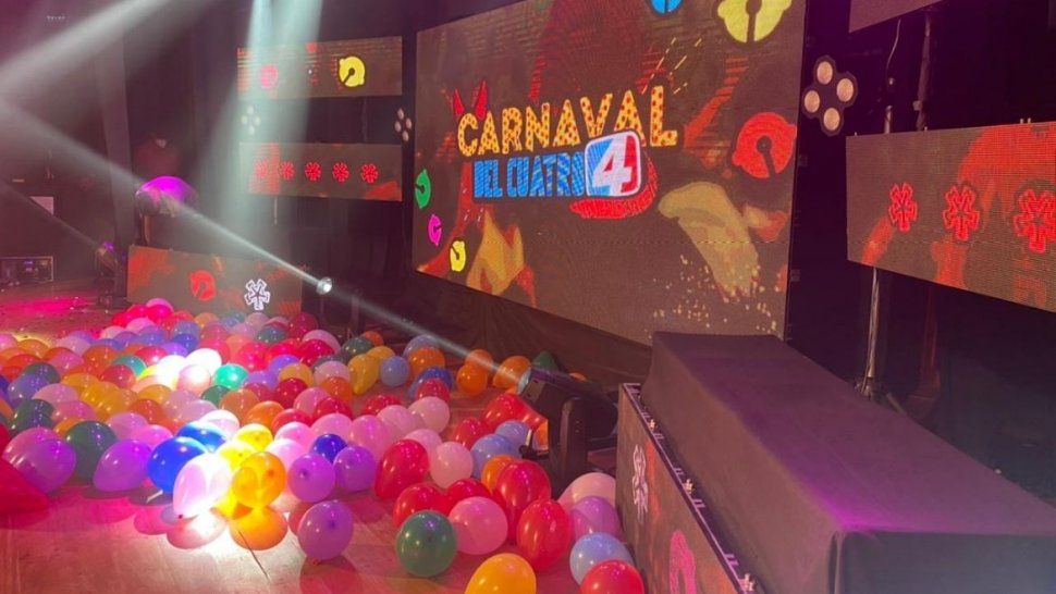 paso la tercera gran noche del carnaval del cuatro con grandes artistas 