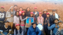 La banda de sikuris del colegio de Tilcra participa cada año de la festividad del Abra de Punta Corral. &nbsp;