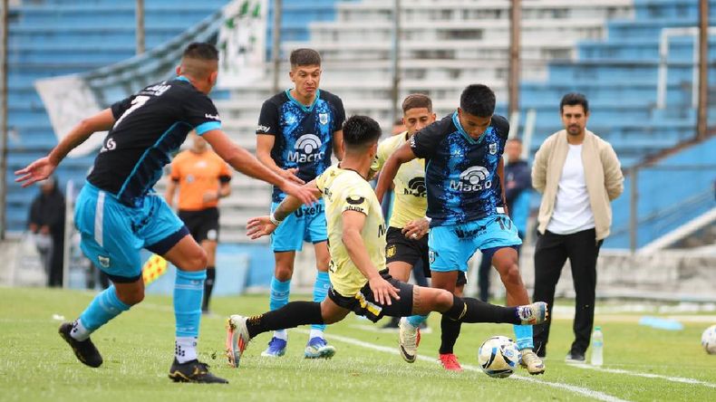 Gimnasia de Jujuy ante Deportivo Madryn (Foto Gimnasia)