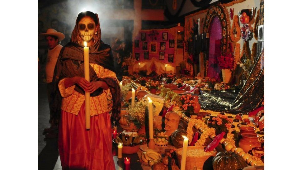 Cómo se celebra el Día de los Muertos alrededor de mundo