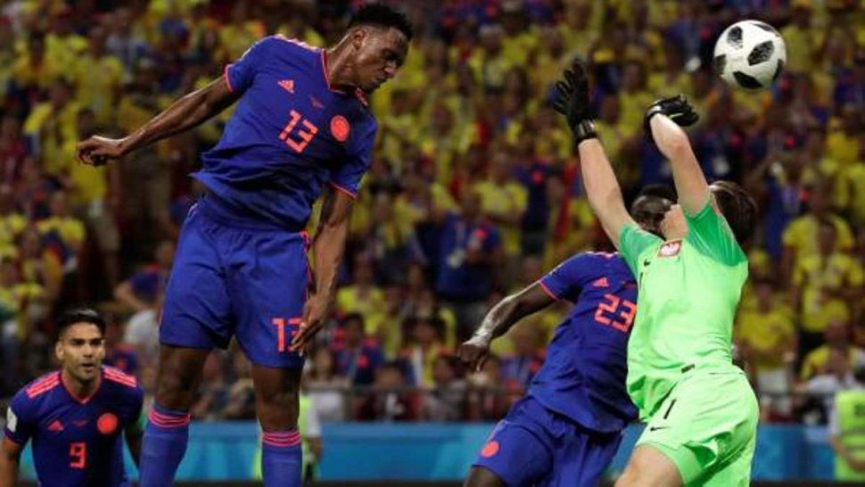 Colombia le ganó 3 a 0 a Polonia y sigue con vida