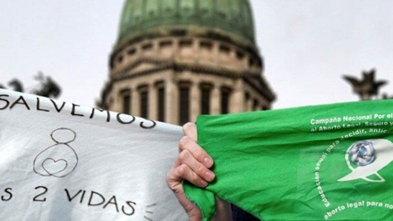 ¿Se posterga el debate por el aborto para evitar un nuevo roce con la iglesia?
