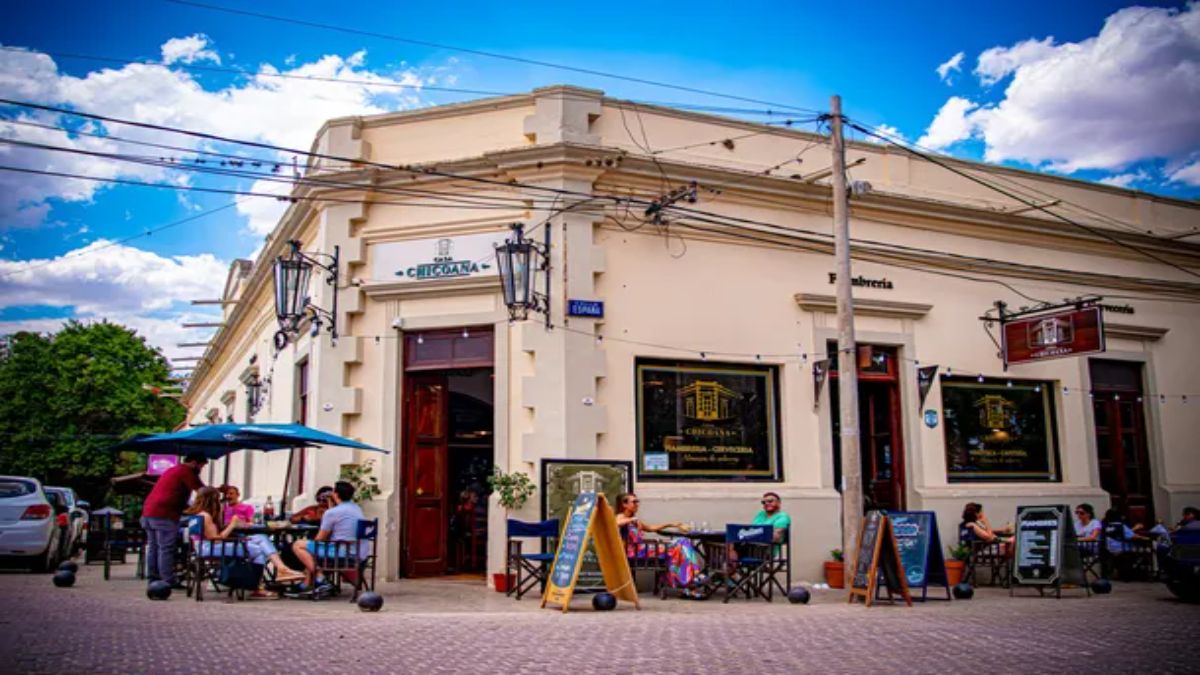 El pueblo mágico con raices indígenas y coloniales entre sierras y cultura rural.