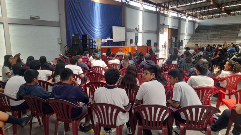 El conferencista Evan Lemoine dio una charla en Jujuy El conferencista Evan Lemoine dio una charla en Jujuy