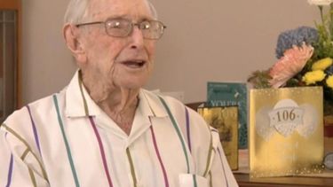Gordon Ewers tiene 106 años de vida, y aseguró que en su extensa permanencia en la Tierra jamás fumó un cigarrillo ni tomó una gota de alcohol.
