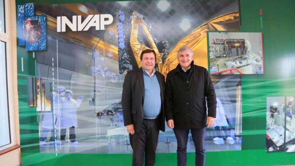 Morales en el INVAP: avanza  el proyecto de construcción de una central termosolar en Cauchari