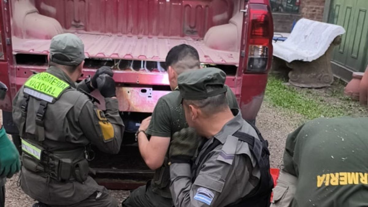 Camioneta llenacon cocaína en Tucumán (Foto Gendarmería)
