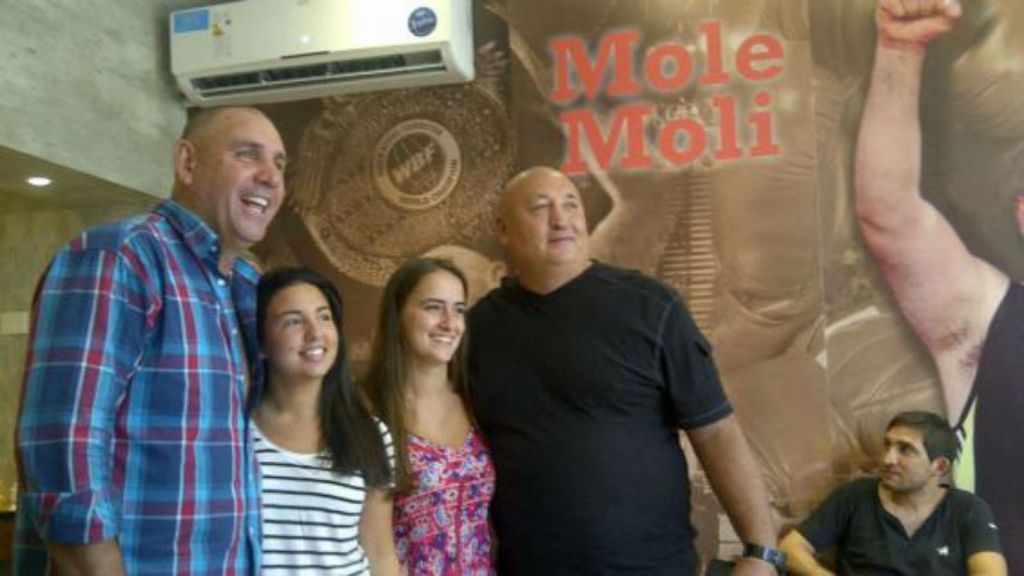 Inauguración del bar