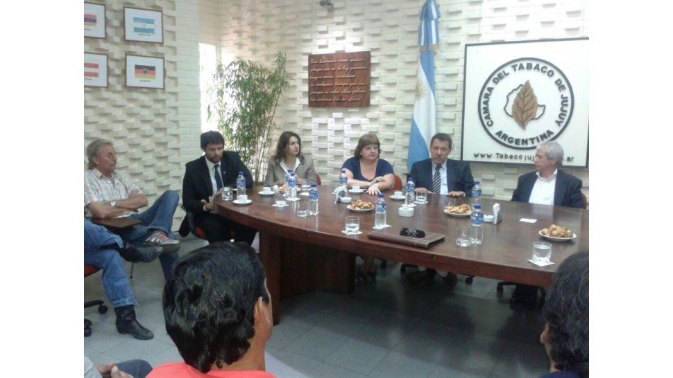 Reunión en la Cámara del Tabaco