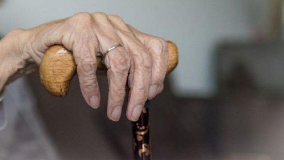 encontraron muerta a una mujer de 95 anos en ciudad de nieva