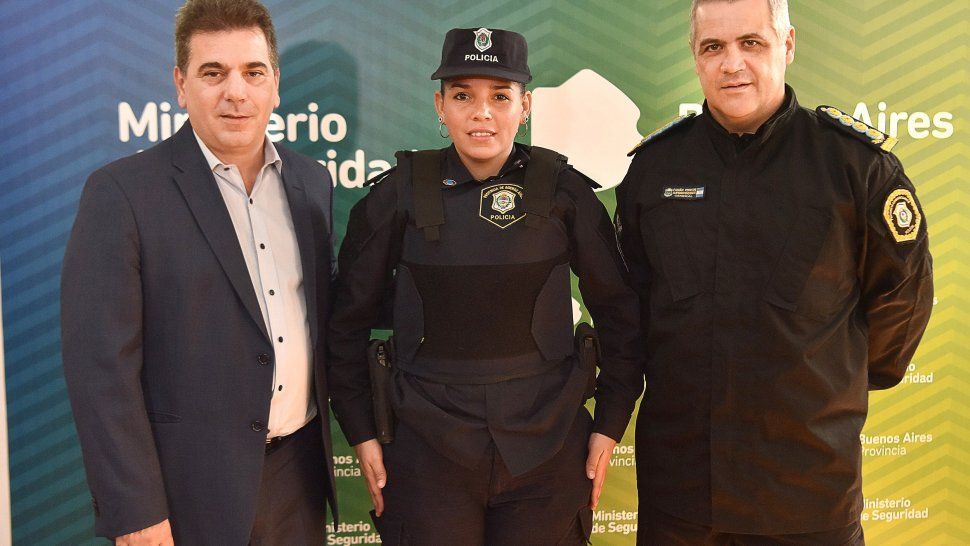 Ascendieron a la policía que amamantó a un bebé en el Hospital de Niños de La Plata