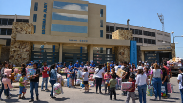 Gimnasia de Jujuy lanza una campaña solidaria para juntar juguetes (Imagen con IA)