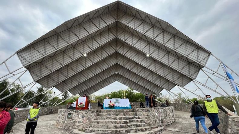 Tercera peregrinación por la Virgen de Río Blanco y Paypaya en el día de la madre.