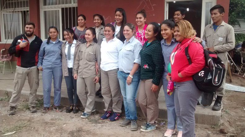 Un aporte para los estudiantes: Ledesma capacita en prácticas forestales a jóvenes en Vinalito