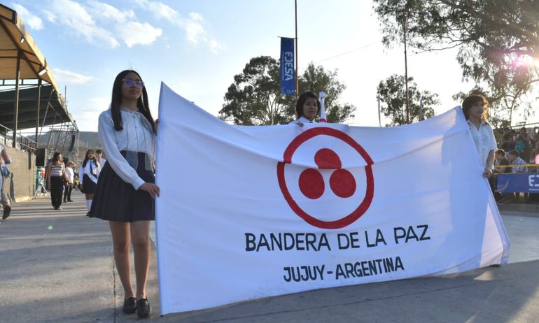 FNE 2024 con el desfile Bienvenida Primavera