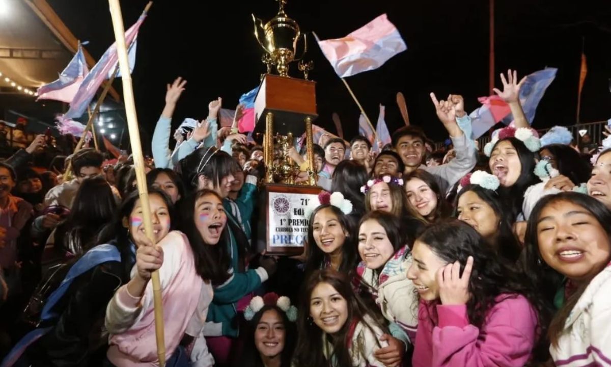 FNE2024: este año los estudiantes recibirán un voucher con el valor del trofeo