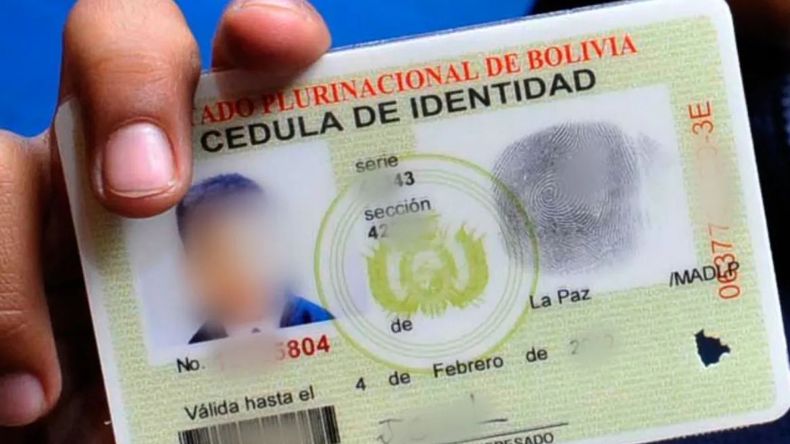 Cédula boliviana.jpg
