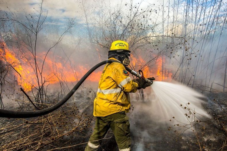 Alerta por riesgo alto de incendios en Jujuy.