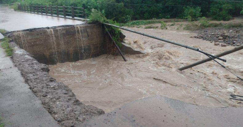 Puentes caídos por las lluvias