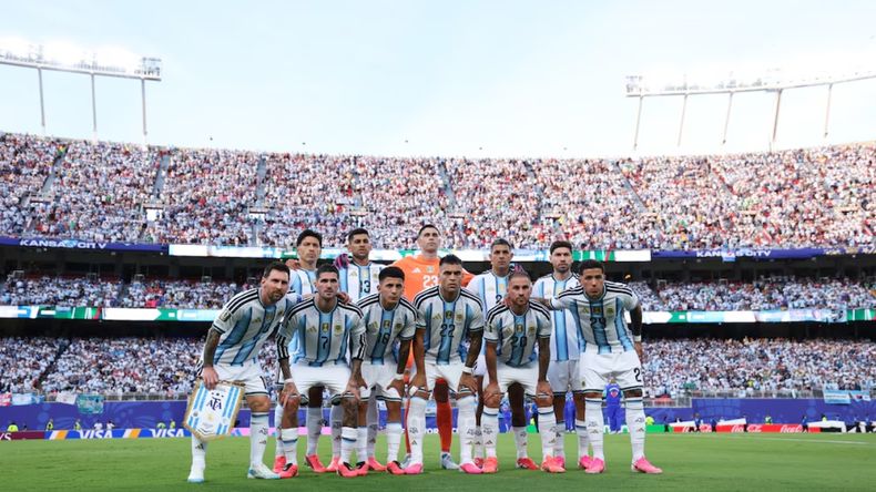 Goleada de Argentina a Argelia (Foto: Reuters)