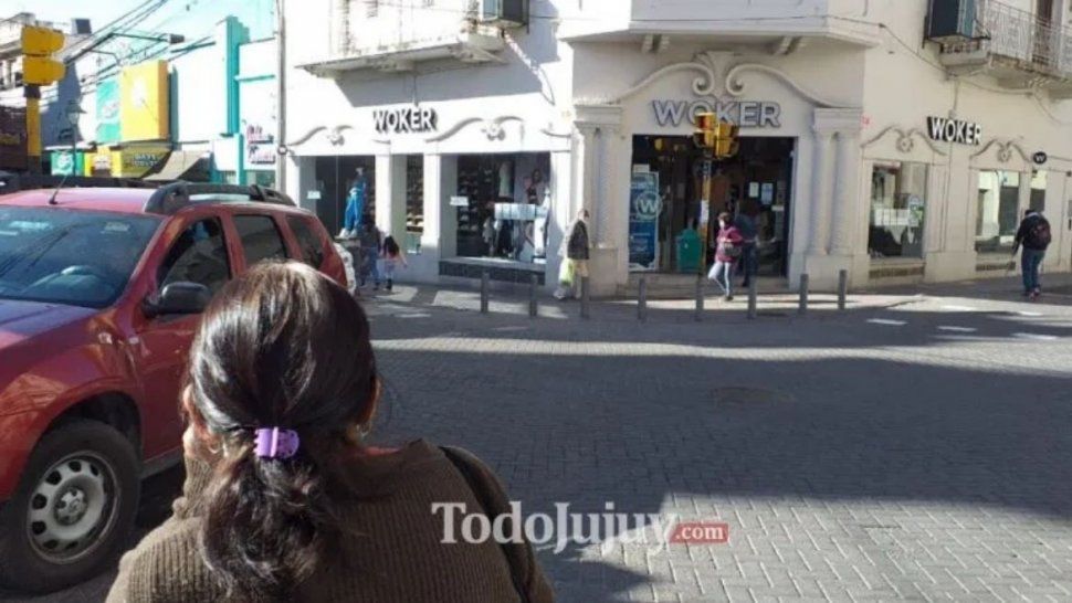 el domingo abriran los supermercados y se podra salir a caminar