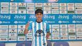 Emiliano Zambrano, firmó su contrato con el lobo.