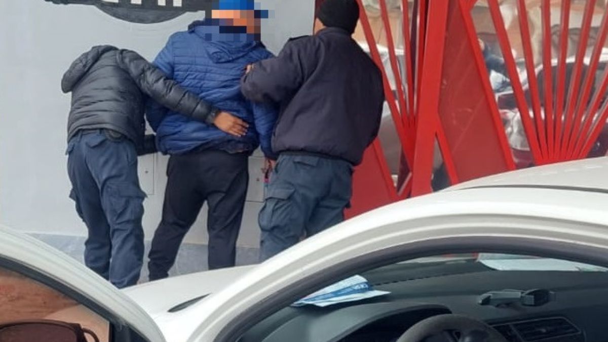Amenazaba con una navaja e intentó darse a la fuga en San Salvador