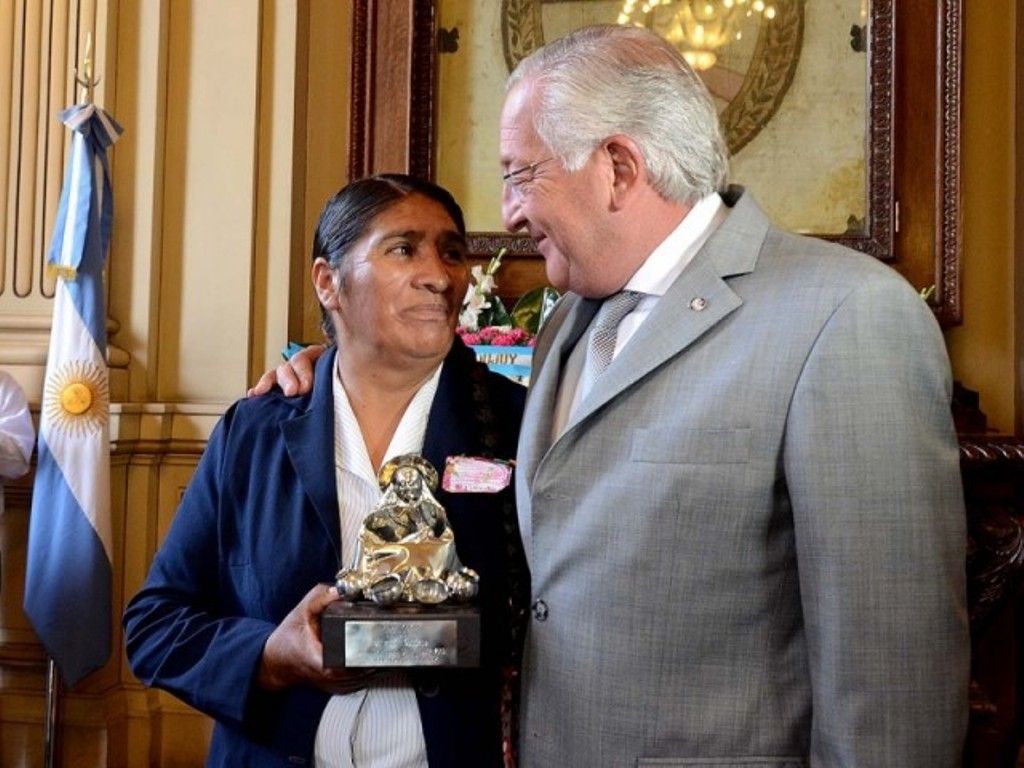 Rosario junto al Gobernador