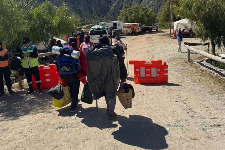 Punta Corral: la fe ya camina hacia la Virgen de Copacabana y crece la emoción en Tumbaya