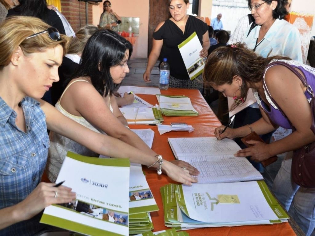Entrega de escrituras