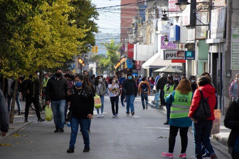 Ya definieron los horarios de los comercios para Navidad