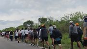 Jóvenes de toda la provincia llegan a Río Blanco para honrar a la Virgen.