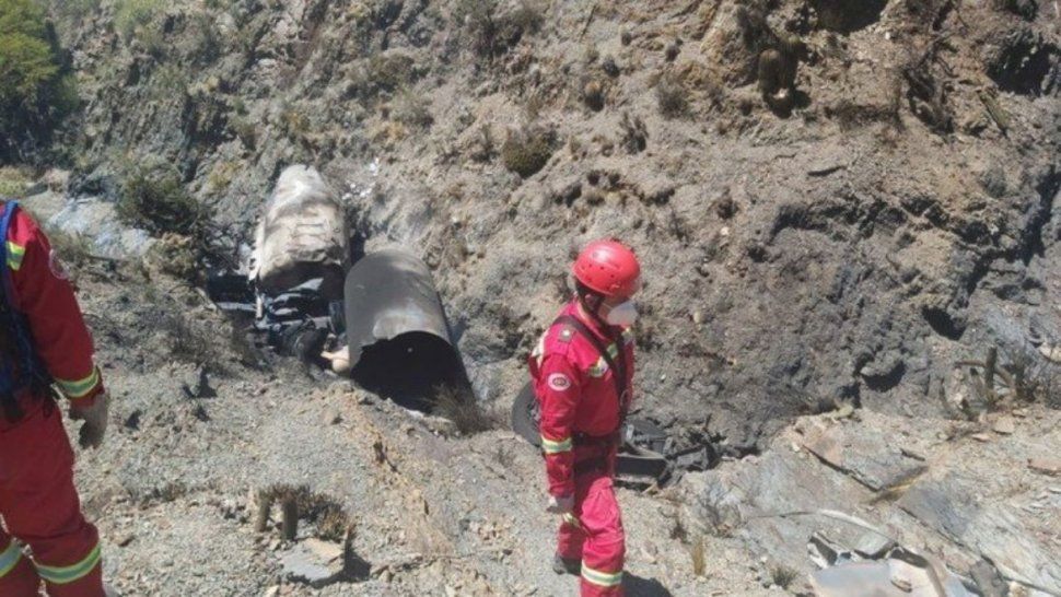 bolivia: exploto un camion con oxigeno y murieron dos argentinos