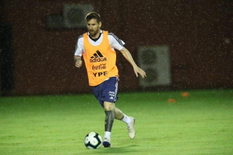 Messi entrenamiento.jpg