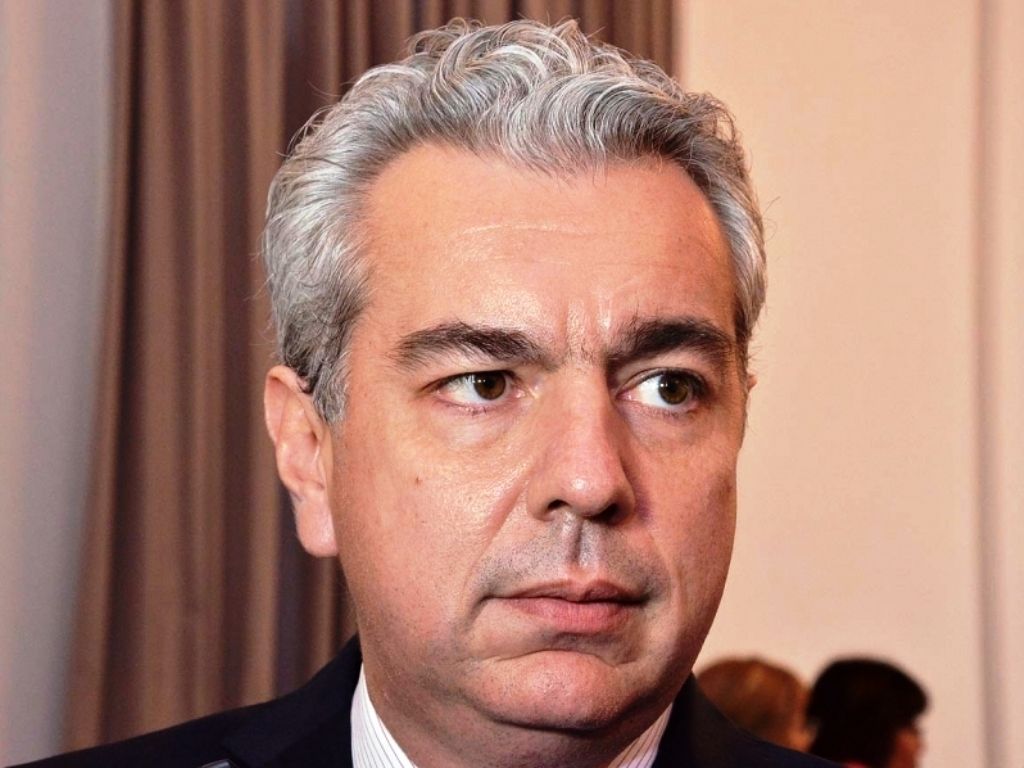 Dr. Oscar Insausti